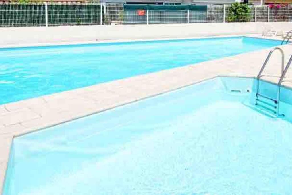 Superbe Avec Piscine L'ete Nice